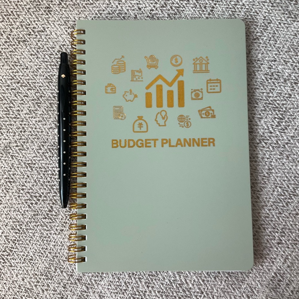 Gold and Green Budget Planner with Kate Spade Pen